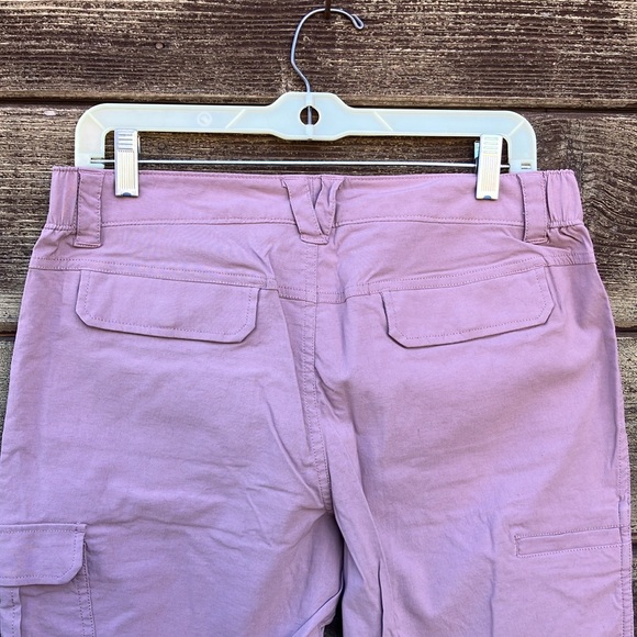 Duluth Trading Company Pants/Capris - Picture 4 of 16